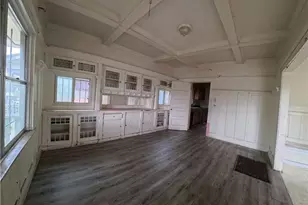 342 W and 342 1/2 W 52nd, Los Angeles, CA 90037 - Photo 6