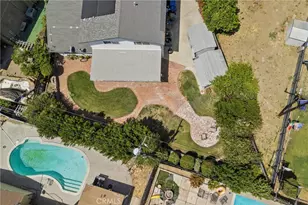 2691 Grayson Ct, Simi Valley, CA 93065 - Photo 6