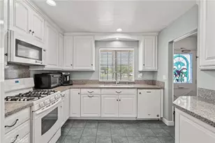 2691 Grayson Ct, Simi Valley, CA 93065 - Photo 22