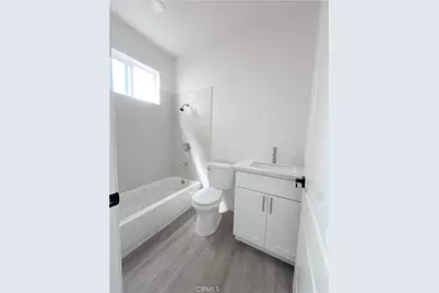 520 W Colden, Los Angeles, CA 90044 - Photo 14