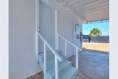 5506 Holmes Avenue, Los Angeles, CA 90058 - Photo 36