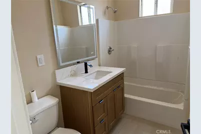 1546 W 70th Street, Los Angeles, CA 90047 - Photo 10