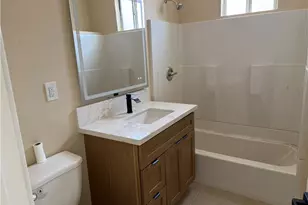 1546 W 70th St, Los Angeles, CA 90047 - Photo 10