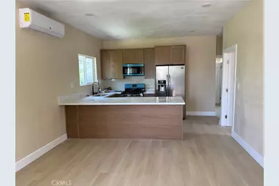 1546 W 70th Street, Los Angeles, CA 90047 - Photo 4