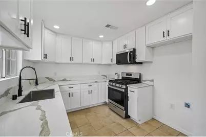 15535 Fresno, Victorville, CA 92395 - Photo 16