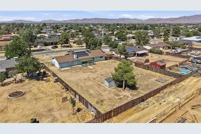 21021 Geronimo, Apple Valley, CA 92308 - Photo 32