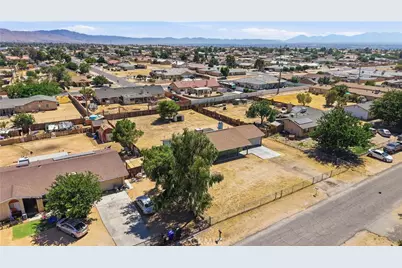 21021 Geronimo, Apple Valley, CA 92308 - Photo 32