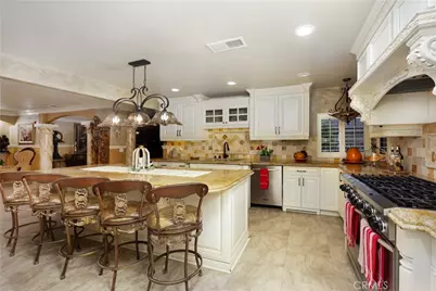 8906 Brock Avenue, Downey, CA 90240 - Photo 10