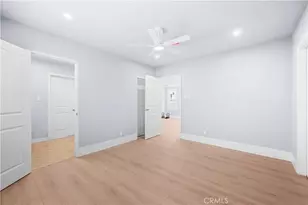 941 W 55th St, Los Angeles, CA 90037 - Photo 26