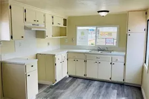 16397 D Street, Victorville, CA 92395 - Photo 2