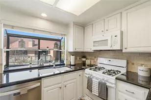 3525 W Greentree Cir, Anaheim, CA 92804 - Photo 10