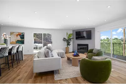 4300 Camello Road, Woodland Hills, CA 91364 - Photo 4