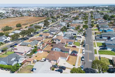 727 S Caswell, Compton, CA 90220 - Photo 6
