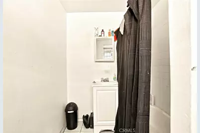 652 W 87th, Los Angeles, CA 90044 - Photo 22