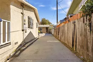 652 W 87th, Los Angeles, CA 90044 - Photo 42