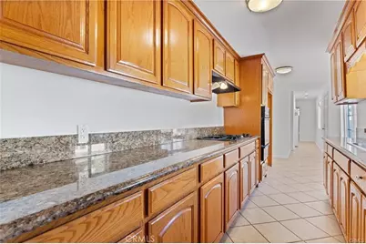 10031 San Antonio, South Gate, CA 90280 - Photo 10