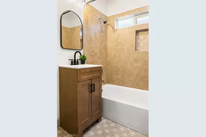 1132 W 56th, Los Angeles, CA 90037 - Photo 36