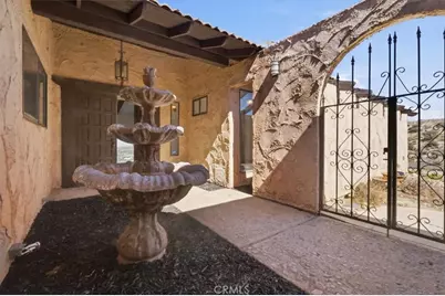 54026 Ridge Rd, Yucca Valley, CA 92284 - Photo 12