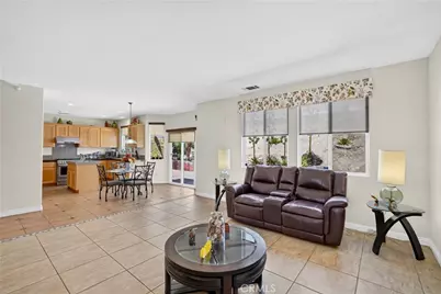289 Kieswetter, Colton, CA 92324 - Photo 8
