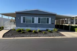 16951 Lake Terrace Way, Yorba Linda, CA 92886 - Photo 2