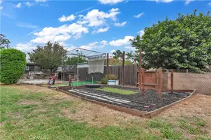 9032 Walnut, Bellflower, CA 90706 - Photo 20