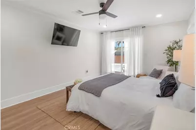 103 N Harvard, Los Angeles, CA 90004 - Photo 38