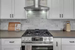 103 N Harvard, Los Angeles, CA 90004 - Photo 16