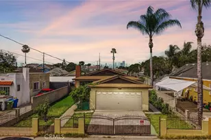 915 E 41st, Los Angeles, CA 90011 - Photo 2