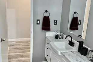 16713 Sunburst St, North Hills, CA 91343 - Photo 20