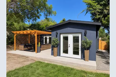 885 Montecito, Los Angeles, CA 90031 - Photo 2