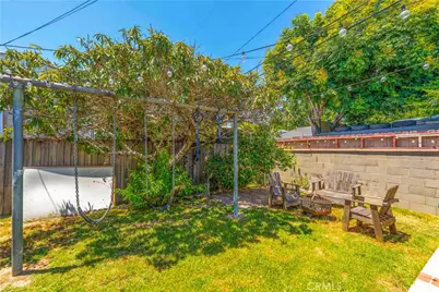 219 E Bort Street, Long Beach, CA 90805 - Photo 18