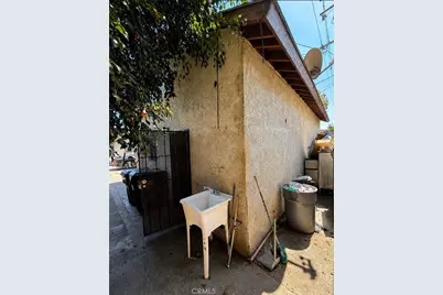 5952 Priory, Bell Gardens, CA 90201 - Photo 20