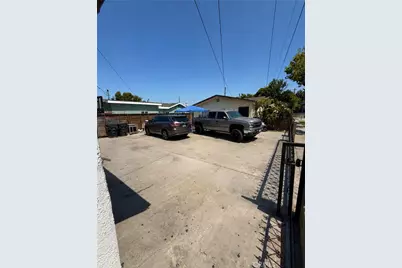 5952 Priory, Bell Gardens, CA 90201 - Photo 32