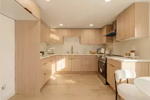 8125 Redlands St, Playa del Rey, CA 90293 - Photo 12