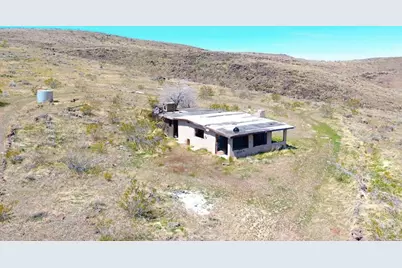 4334 Yucca Mesa Road, Yucca Valley, CA 92284 - Photo 2
