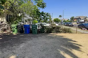 1749 W 49th, Los Angeles, CA 90062 - Photo 38