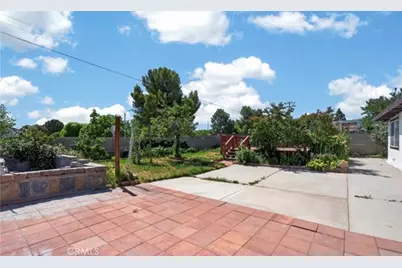 44520 Fenhold, Lancaster, CA 93535 - Photo 10