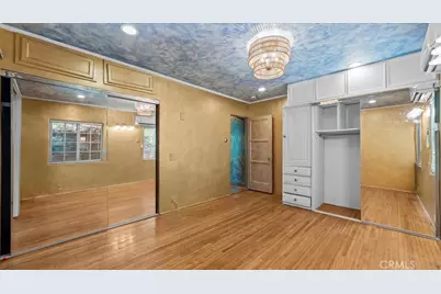 9501 Baird Ave, Los Angeles, CA 90002 - Photo 18