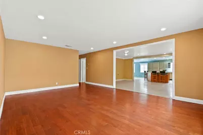 20303 Wardham, Lakewood, CA 90715 - Photo 4