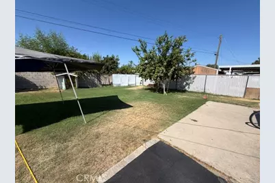 612 Townsley, Bakersfield, CA 93304 - Photo 12