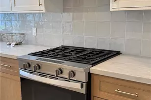 2413 S Victoria, Los Angeles, CA 90016 - Photo 18