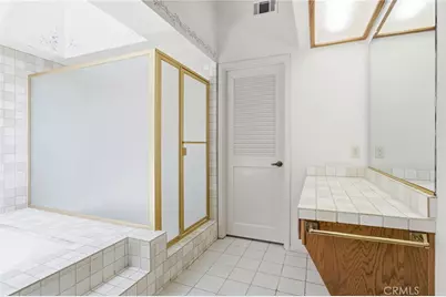 23021 Tiagua, Mission Viejo, CA 92692 - Photo 36