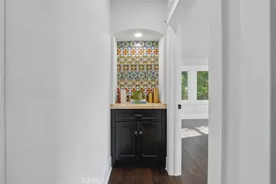 2111 S Bronson, Los Angeles, CA 90018 - Photo 18