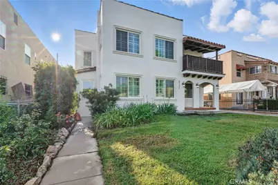 2111 S Bronson, Los Angeles, CA 90018 - Photo 2