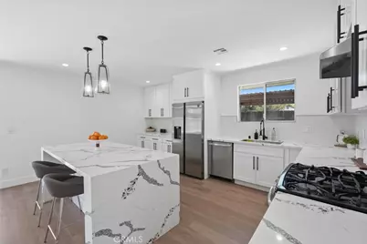 23701 Califa, Los Angeles, CA 91367 - Photo 12
