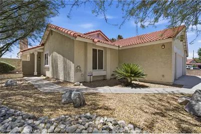 37129 Calle Amigo, Palmdale, CA 93550 - Photo 2