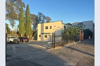 5210 Oakland, Los Angeles, CA 90032 - Photo 4