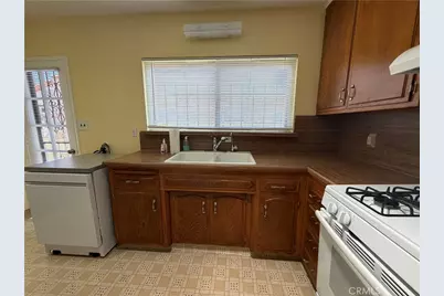 2938 Los Flores, Lynwood, CA 90262 - Photo 18