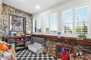 7276 Summitrose St, Tujunga, CA 91042 - Photo 14