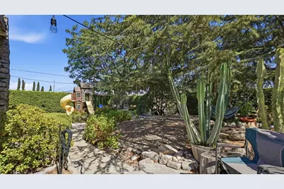 7276 Summitrose Street, Tujunga, CA 91042 - Photo 46